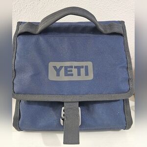 Yeti Day Trip Lunch Cooler